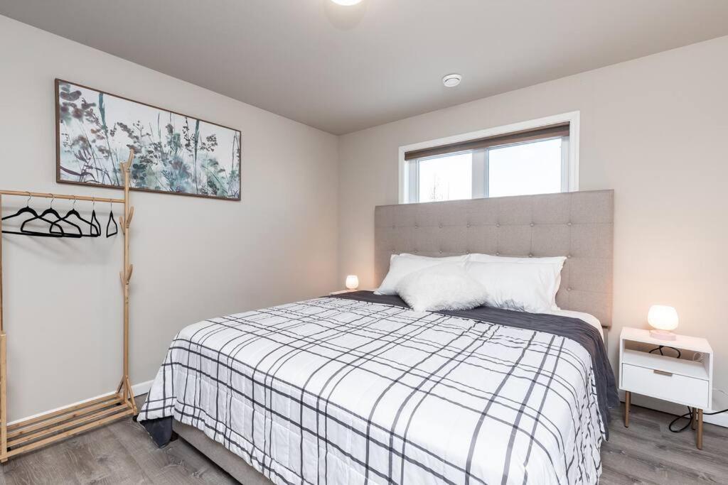 Birch Hill Retreat Great Location2+Garage+Aurora Villa Fairbanks Exteriör bild
