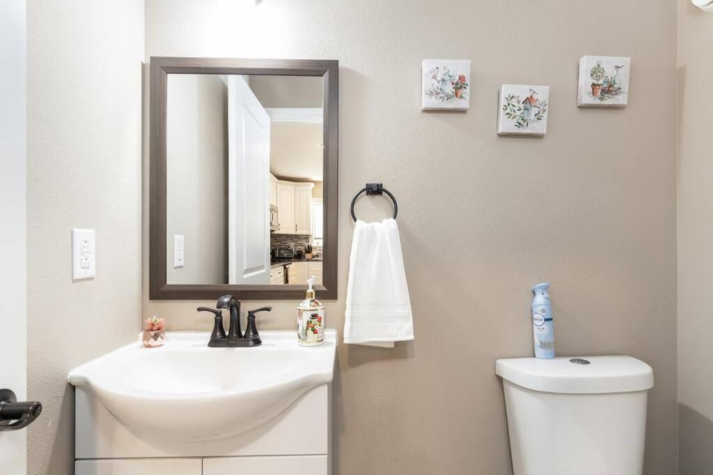 Birch Hill Retreat Great Location2+Garage+Aurora Villa Fairbanks Exteriör bild